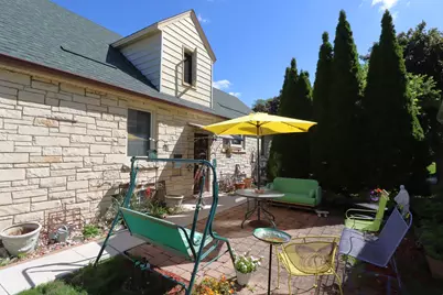 2141 S Livingston Ter, West Allis, WI 53219 - Photo 7