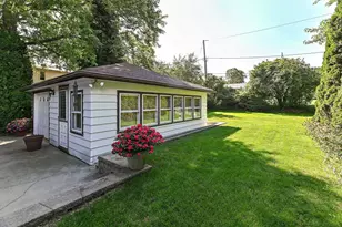809 Mackinac Ave, South Milwaukee, WI 53172 - Photo 21