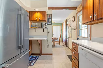 891 E Daffodil Ln, Beloit, WI 53511 - Photo 5