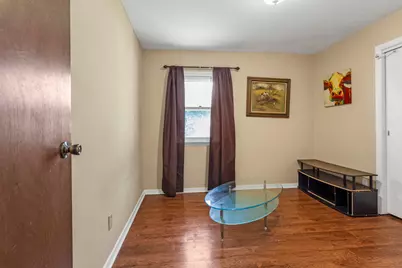 891 E Daffodil Ln, Beloit, WI 53511 - Photo 7