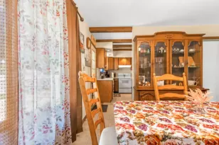 891 E Daffodil Ln, Beloit, WI 53511 - Photo 17