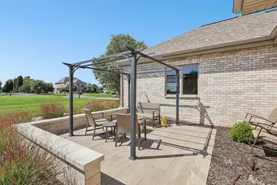 194  Crooked Stick Pass, North Prairie, WI 53153 - Photo 7