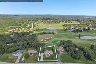 194 Crooked Stick Pass, North Prairie, WI 53153 - Photo 5