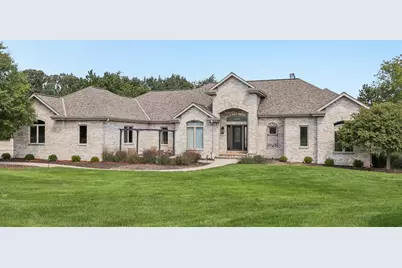 194  Crooked Stick Pass, North Prairie, WI 53153 - Photo 3