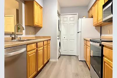 1124  Morraine View Dr #202, Madison, WI 53719 - Photo 7