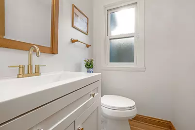 W65N711  St John Ave, Cedarburg, WI 53012 - Photo 9
