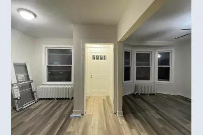 1009 S 35th St, Milwaukee, WI 53215 - Photo 3