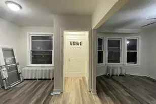1009 S 35th St, Milwaukee, WI 53215 - Photo 3