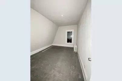1009 S 35th St, Milwaukee, WI 53215 - Photo 11