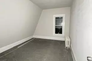 1009 S 35th St, Milwaukee, WI 53215 - Photo 11
