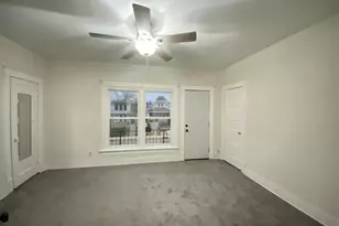 1009 S 35th St, Milwaukee, WI 53215 - Photo 9