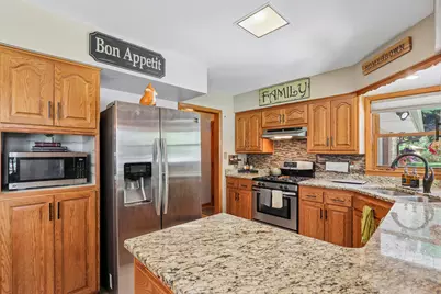 W151N6887  Glenview Dr, Menomonee Falls, WI 53051 - Photo 3