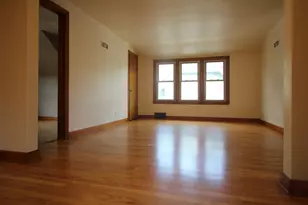 1624 S 56th St St, West Allis, WI 53214 - Photo 9
