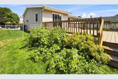 1367  Balsam Pl, West Bend, WI 53095 - Photo 33