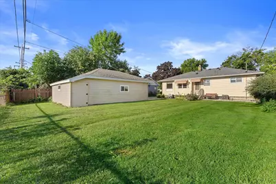 5516 N 103rd St, Milwaukee, WI 53225 - Photo 31