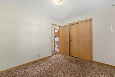 5516 N 103rd St, Milwaukee, WI 53225 - Photo 15