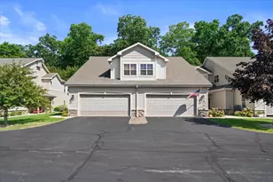 572 Cedar Bluffs Way, Slinger, WI 53086 - Photo 1