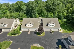 572 Cedar Bluffs Way, Slinger, WI 53086 - Photo 25