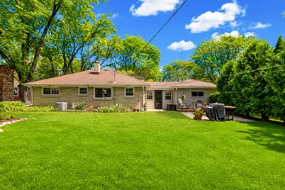 4537 N 101st St, Wauwatosa, WI 53225 - Photo 23