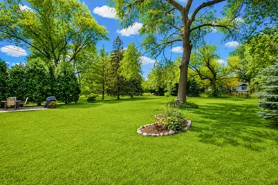 4537 N 101st St, Wauwatosa, WI 53225 - Photo 25