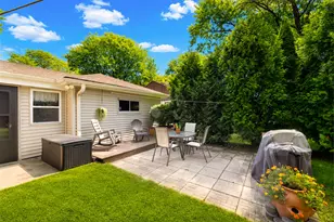 4537 N 101st St, Wauwatosa, WI 53225 - Photo 21