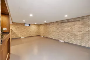 4537 N 101st St, Wauwatosa, WI 53225 - Photo 13