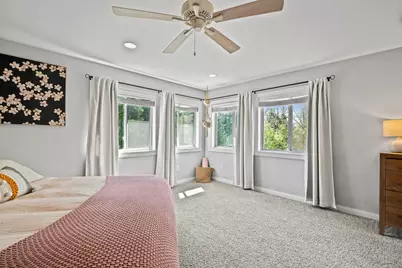 1069  Sauganash Dr, Fontana, WI 53125 - Photo 13