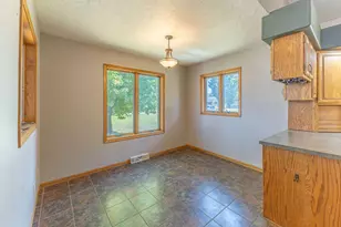 636 E Olson St, Blair, WI 54616 - Photo 17