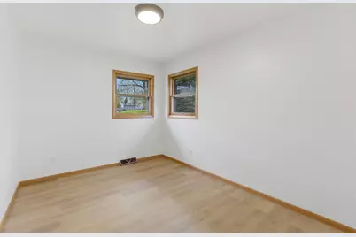 5314 W Nokomis Rd, Brown Deer, WI 53223 - Photo 21