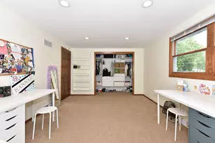 2805 S 83rd St, West Allis, WI 53219 - Photo 27