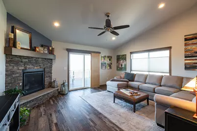 1901  Prairie Pl, Holmen, WI 54636 - Photo 15