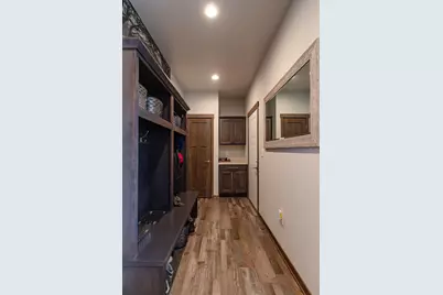 1901  Prairie Pl, Holmen, WI 54636 - Photo 9