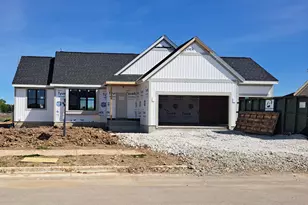 1260 Wild Rye Ln, Oconomowoc, WI 53066 - Photo 1