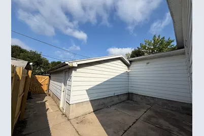 4621 N 30th St, Milwaukee, WI 53209 - Photo 5