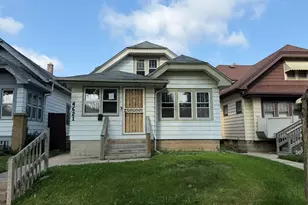 4621 N 30th St, Milwaukee, WI 53209 - Photo 1