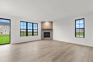 1733 Hammock Ln, Oconomowoc, WI 53066 - Photo 13