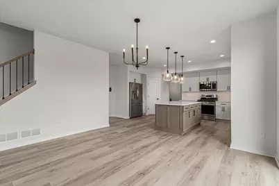 1750  Whalen Dr, Oconomowoc, WI 53066 - Photo 9