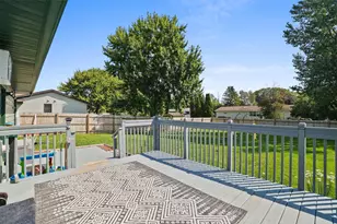 407 Zuider Ln, Oostburg, WI 53070 - Photo 19