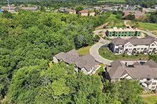 255 Aerie Cir, Brookfield, WI 53045 - Photo 5