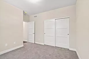 255 Aerie Cir, Brookfield, WI 53045 - Photo 35