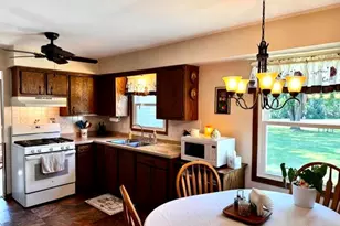 S77W26575 Crestview Ct, Vernon, WI 53189 - Photo 11