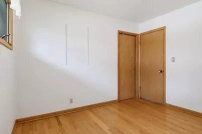 542 E Van Beck Ave, Milwaukee, WI 53207 - Photo 19