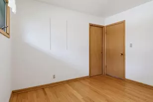 542 E Van Beck Ave, Milwaukee, WI 53207 - Photo 19