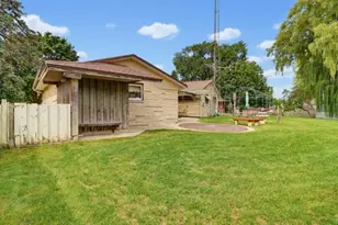 542 E Van Beck Ave, Milwaukee, WI 53207 - Photo 33