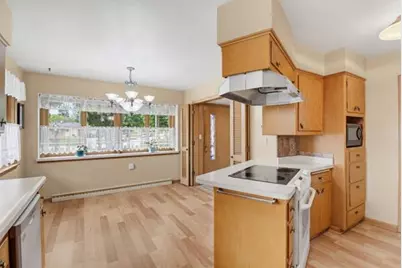 542 E Van Beck Ave, Milwaukee, WI 53207 - Photo 5
