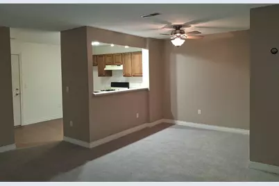 596  Pewaukee Rd #C, Pewaukee, WI 53072 - Photo 3