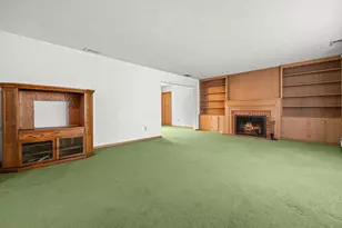 3628 Country Ln, Racine, WI 53405 - Photo 5