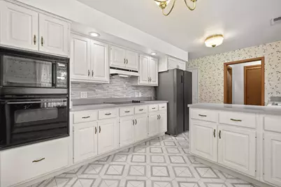3628  Country Ln, Racine, WI 53405 - Photo 15