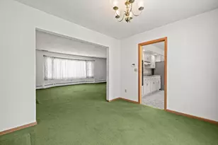 3628 Country Ln, Racine, WI 53405 - Photo 7