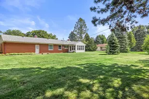 3628 Country Ln, Racine, WI 53405 - Photo 37